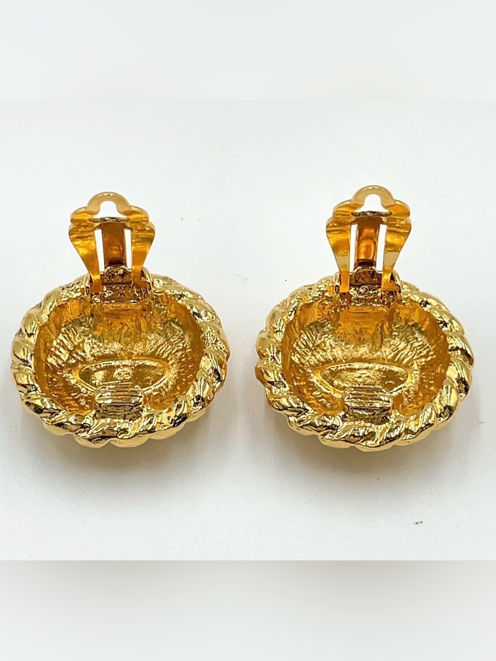 CHANEL๐Gold Interlocking CC Rope-Trim Button Earrings W/Chanel box &bag - Picture 12 of 15
